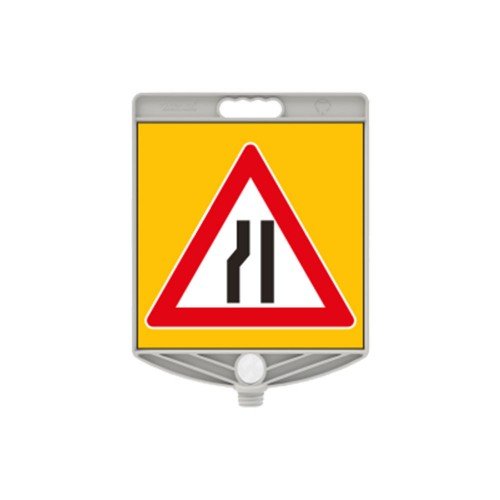 Soldan Daralan Yol Kare Levha 300x300 mm